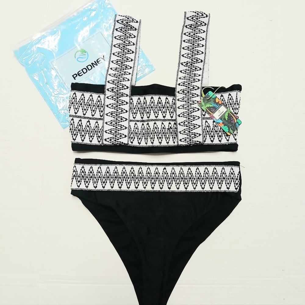 Peddney Embroidery Stitch Bikini  Size Large